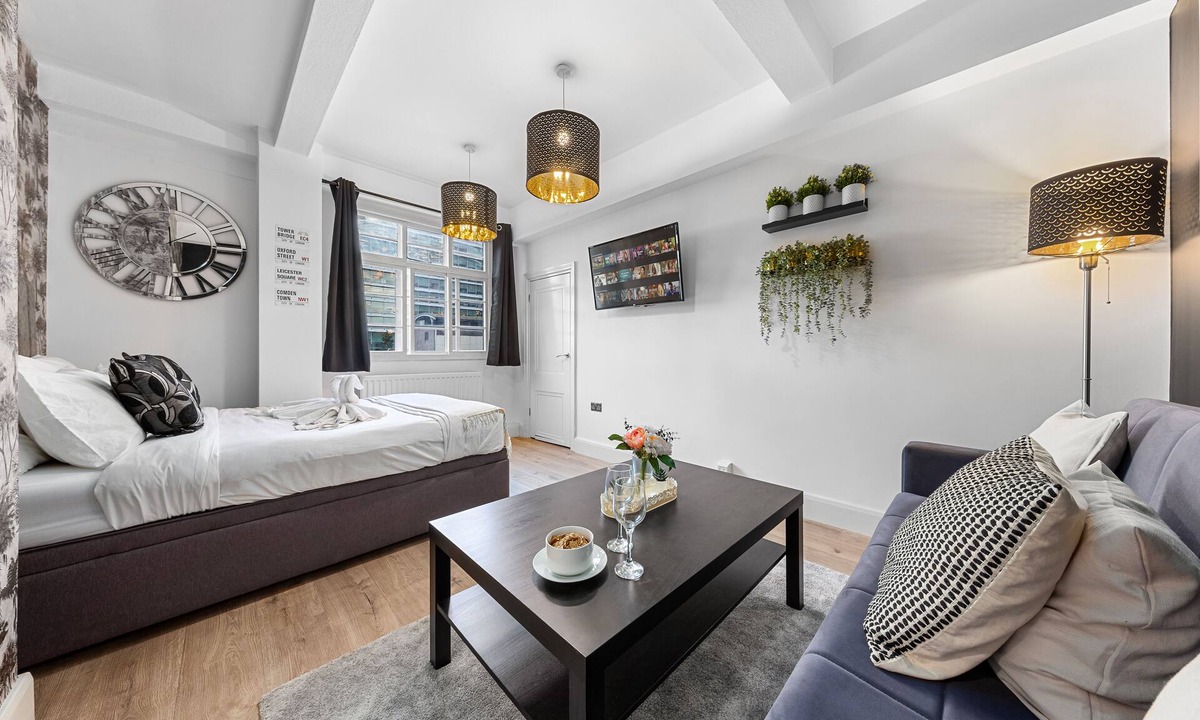 Paddington Apartment | 1 Bed Flat - Sleeps 4 - Parking - Wifi