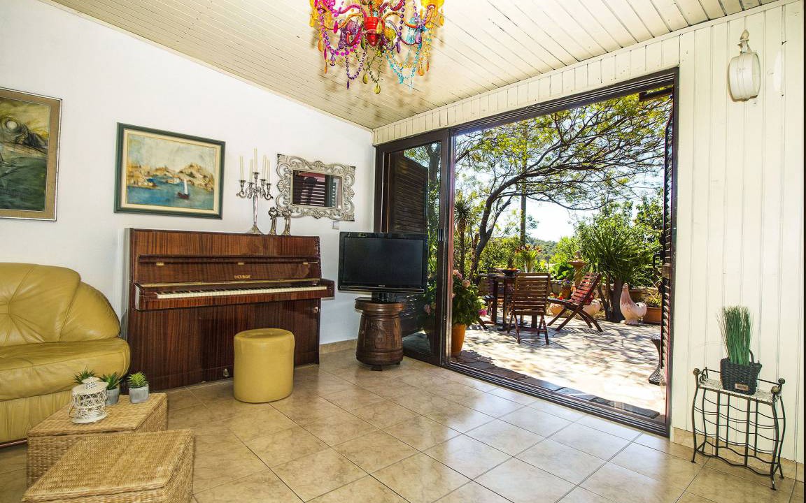Maslinica House | 180 m² House ∙ 4 bedrooms ∙ 8 guests