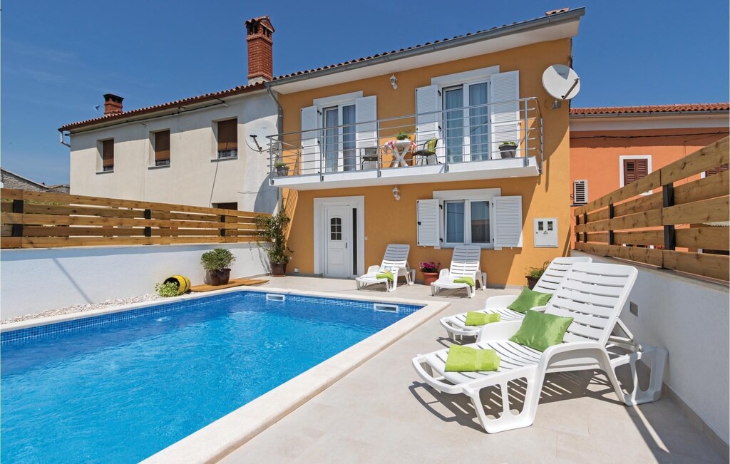 Mali Vareski House | 2 bedroom accommodation in Krnica