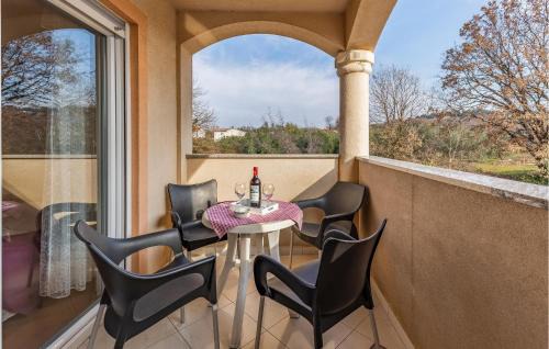 Medulin Apartment | 2 Bedroom Cozy Apartment In Medulin
