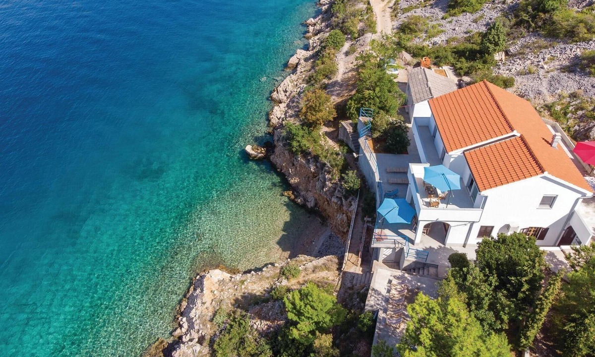 Jablanac Apartment | 2 bedroom nice apartment in Jablanac