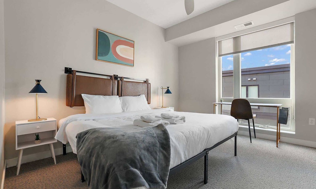 Downtown Minneapolis Apartment | 2BR 2BA CozySuites in Marquee with pool & gym