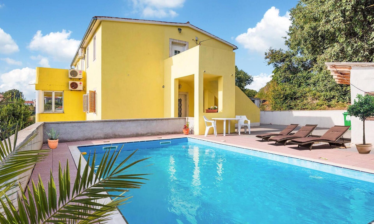 Loborika Apartment | 3 bedroom nice apartment in Marcana
