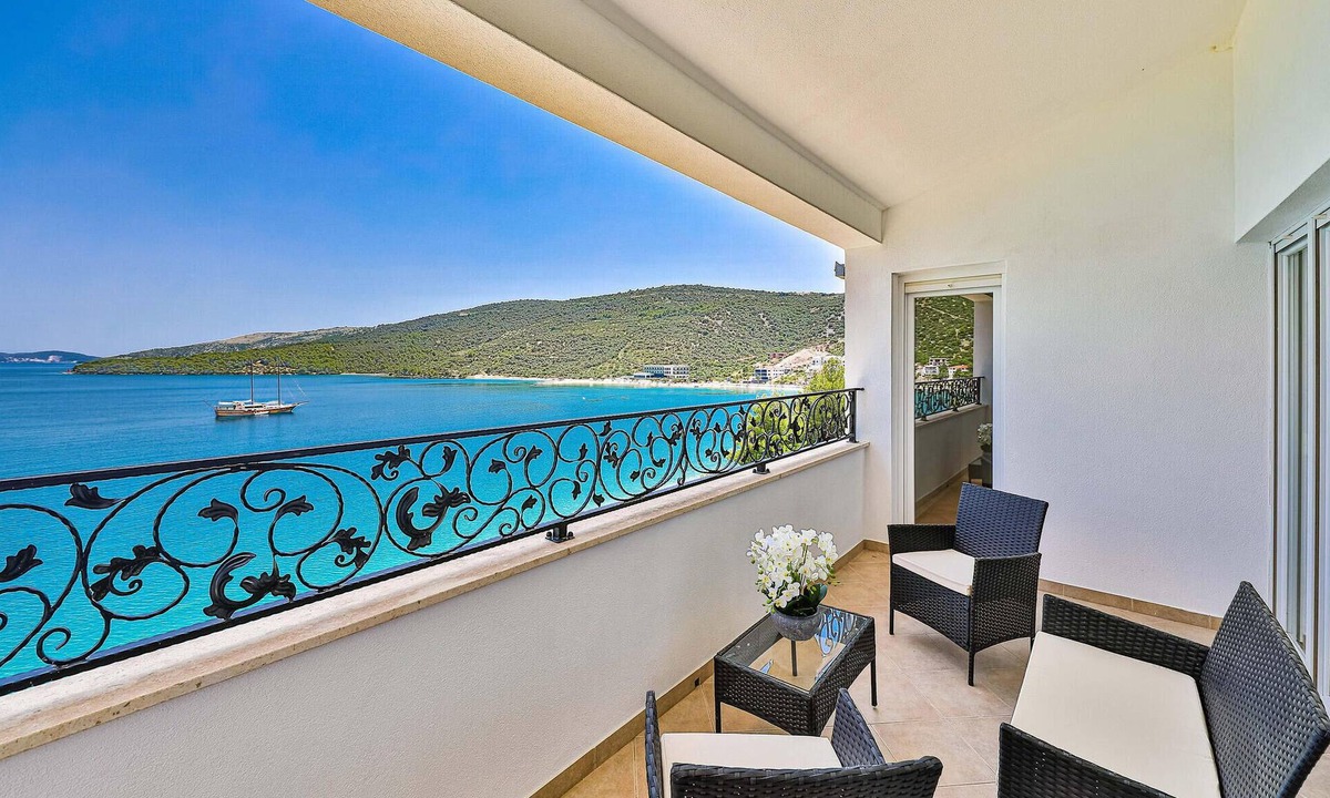 Marina Apartment | 3 bedroom nice apartment in Marina