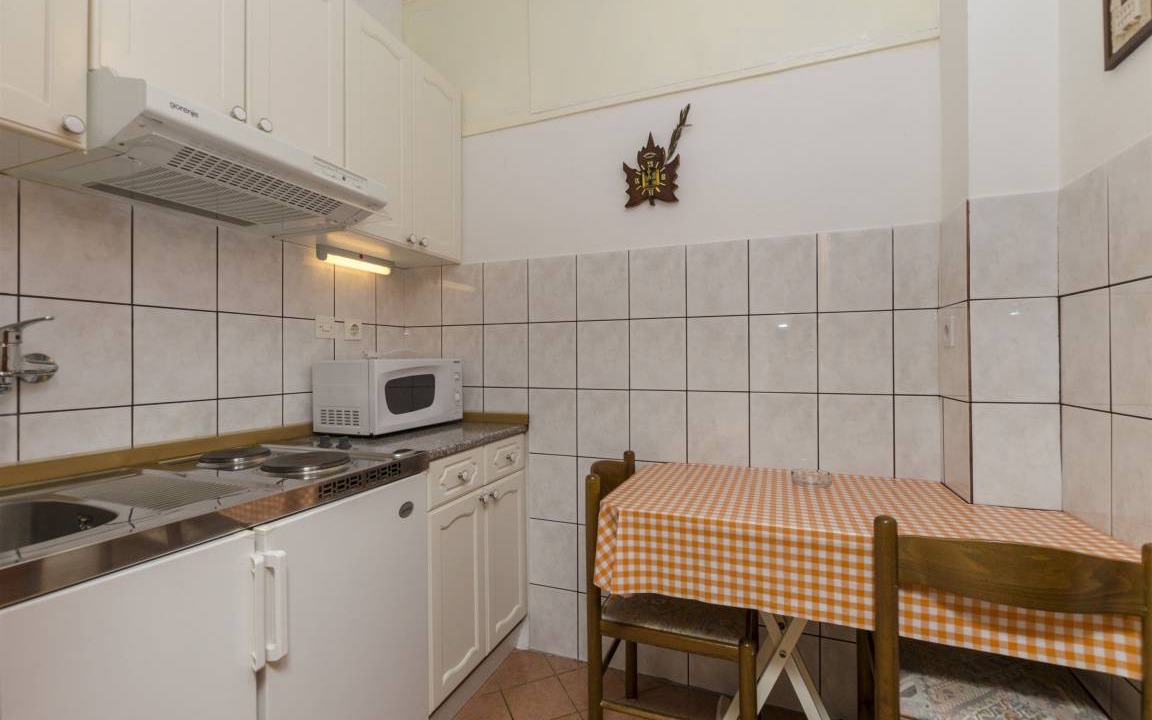 Primosten Burnji Apartment | 30 m² Apartment ∙ 1 bedroom ∙ 2 guests