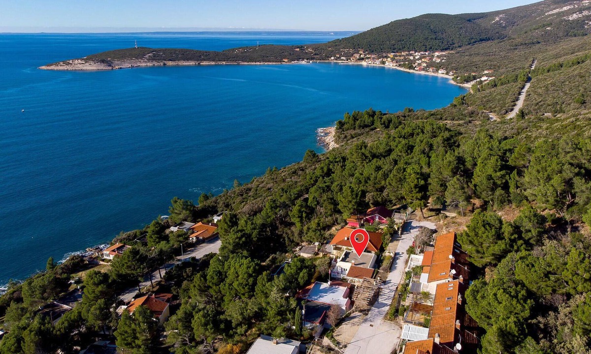 Miholascica House | 4 bedroom pet friendly home in Miholascica