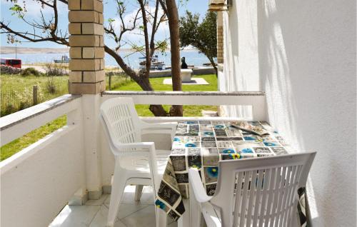 Kustici Apartment | Amazing Apartment In Kustici With House Sea View