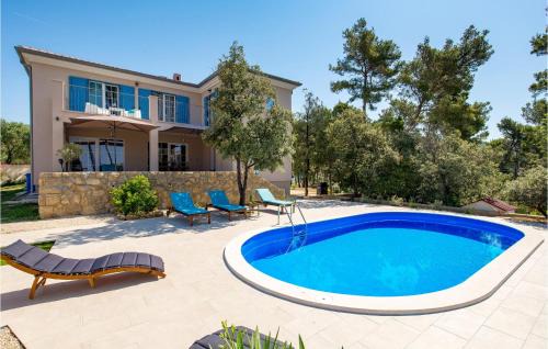 Palit House | Amazing Home In Banjol