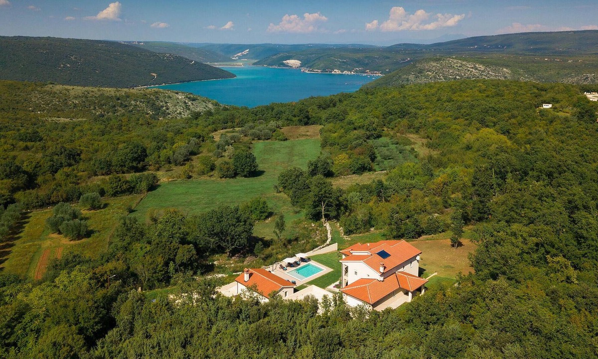 Rakalj House | Amazing home in Krnica