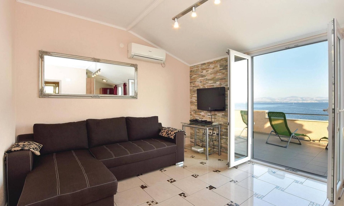 Rogac House | Amazing home in Rogac with house sea view