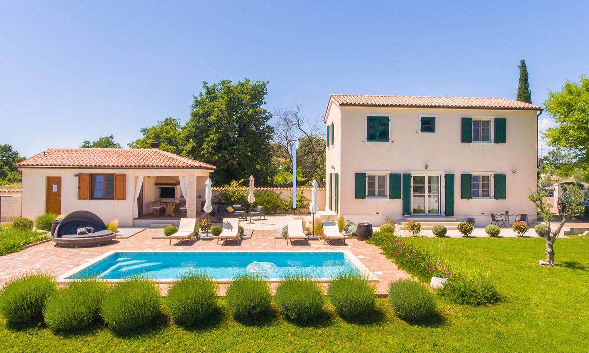 Filipana Villa | Anima Calma - family villa surrounded with vineyards and olive groves