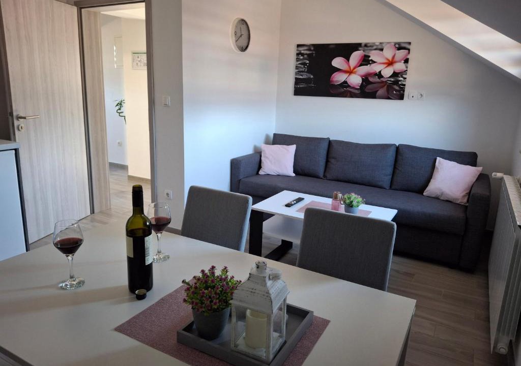 Ravna Gora Apartment | Apartman OBLAK Ravna gora