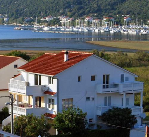 Supetarska Draga Apartment | Apartmani Franciska