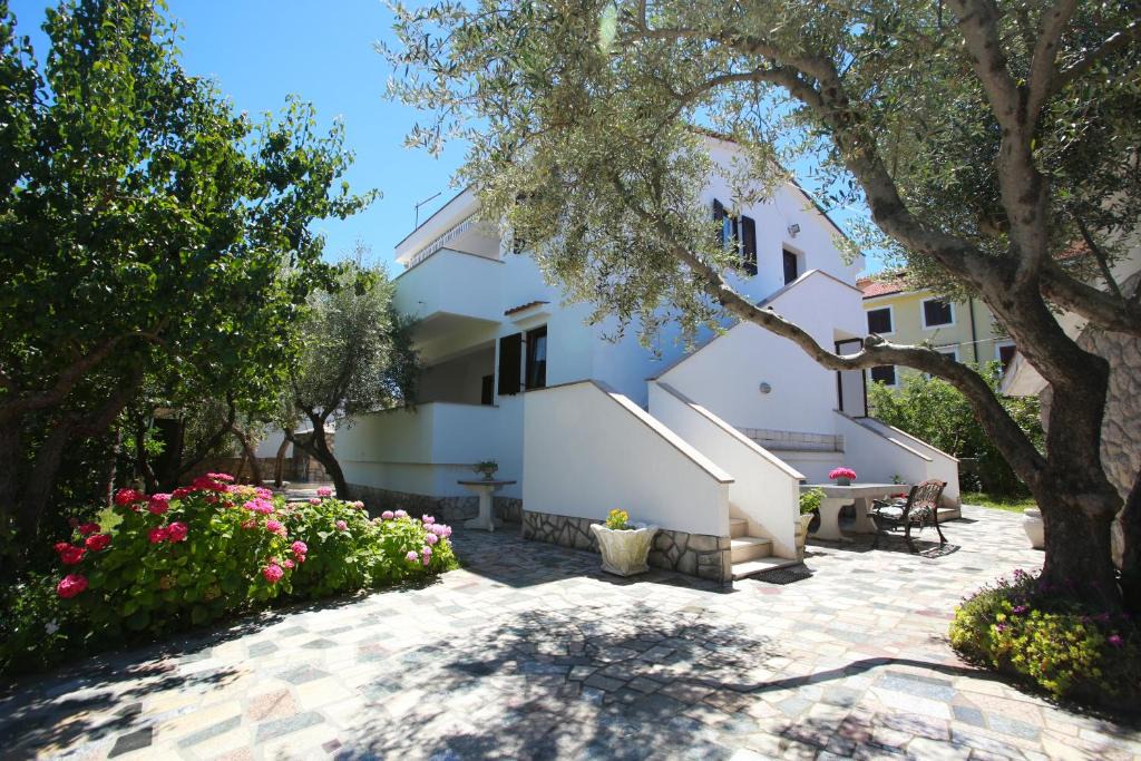 Porat Apartment | Apartmani Gaćina