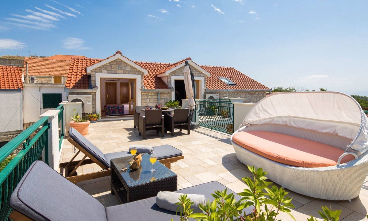 Gornje Selo Apartment | Apartment Zlendic (47172-A1) - Stomorska - island Solta