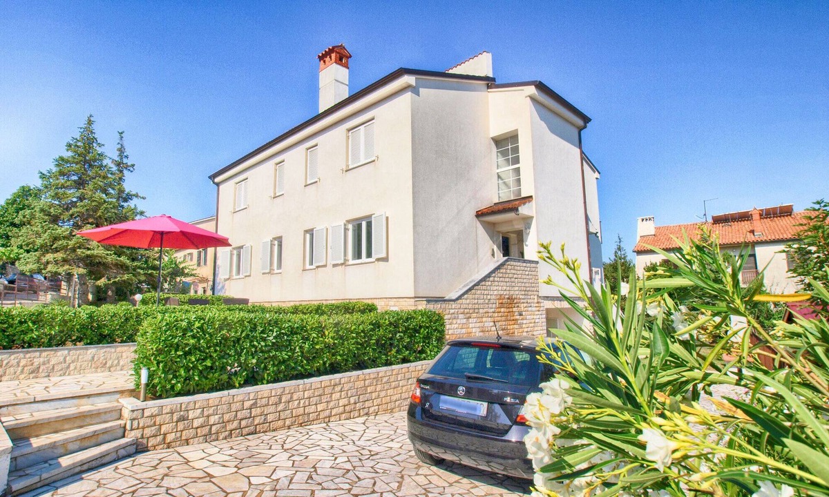 Pjescana Uvala Apartment | Apartment 1421/13287 (Istria - Pjescana Uvala), 350m from the beach
