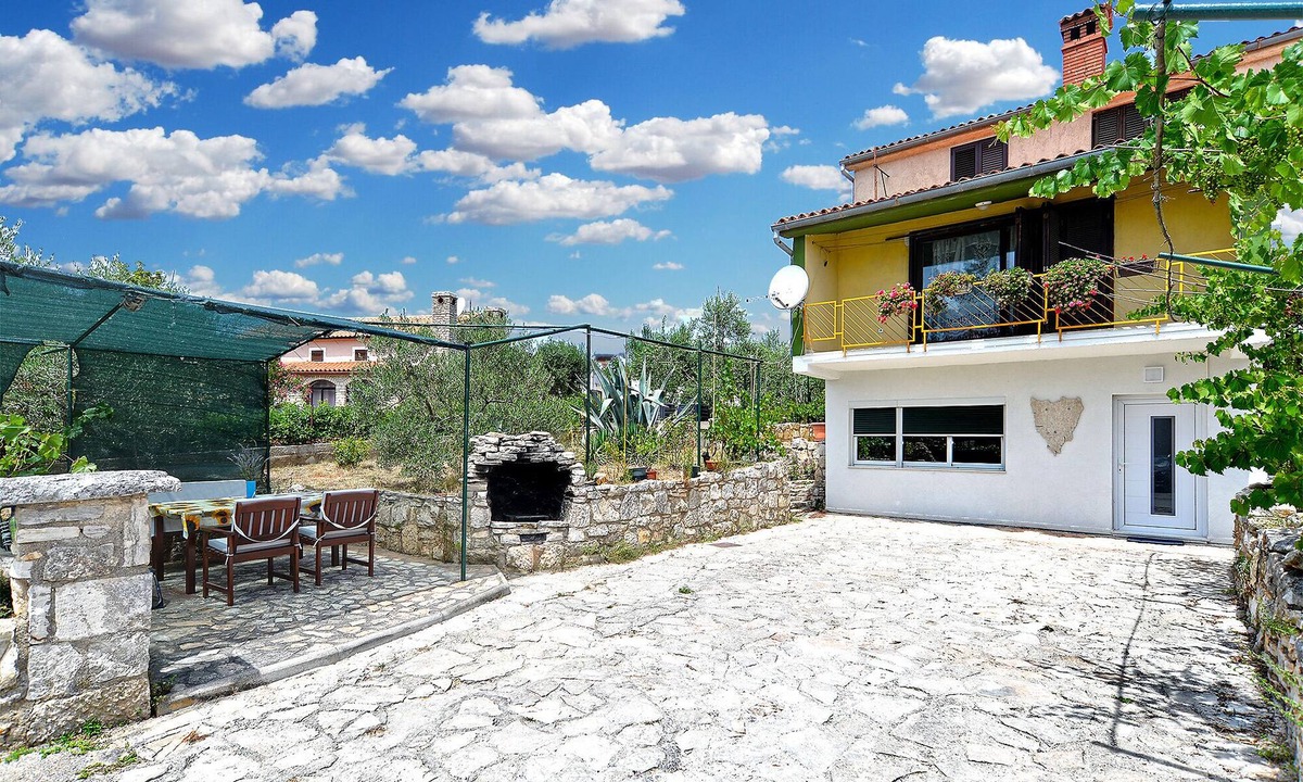 Vinkuran Apartment | Apartment 1927/55613 (Istria - Vinkuran), 500m from the beach