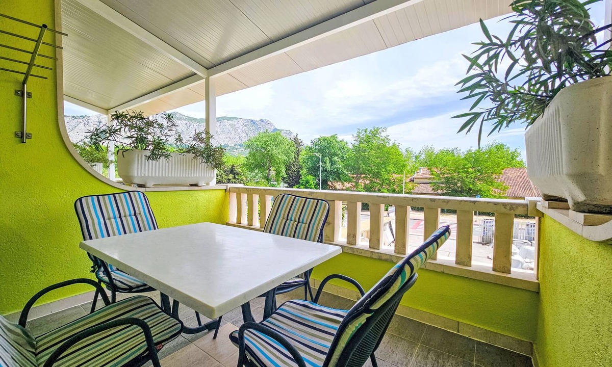 Omis Apartment | Apartment Dajak by Interhome