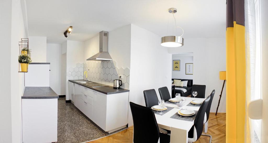 Rijeka Apartment | Apartment discoveRI by Irundo