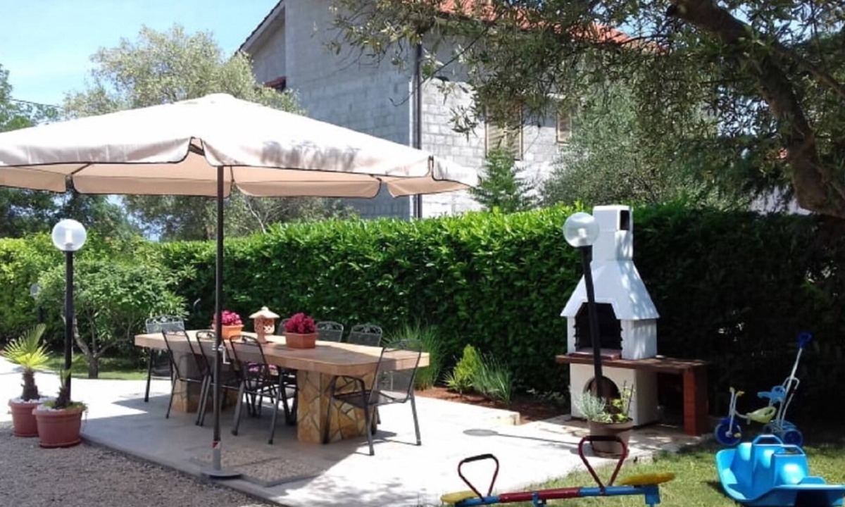 Sveti Anton Apartment | Apartment Dragica - with kids playground: A3 LARA(4+1) - Malinska, Island Krk, Croatia
