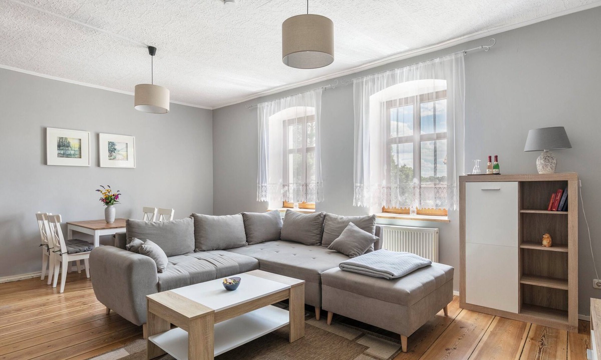 Klosterheide Apartment | Apartment 'Ferienwohnung Mit Großem Garten' with Shared Terrace, Shared Garden and Wi-Fi