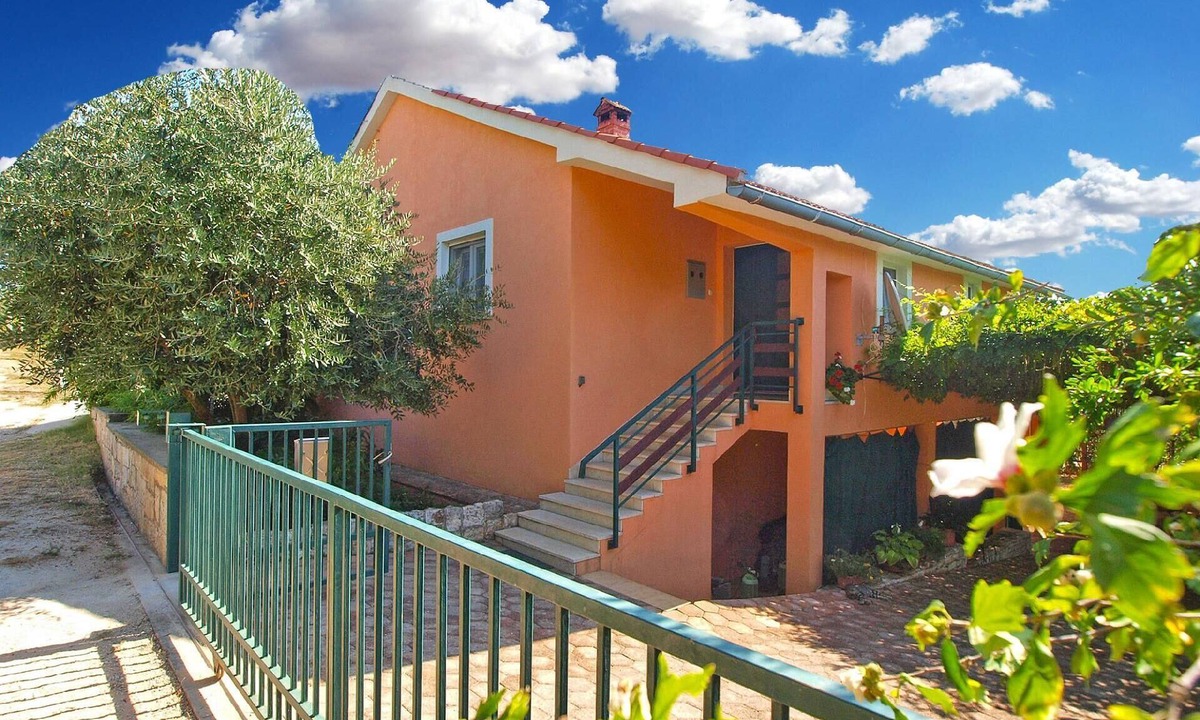 Peruski Apartment | Apartment for 8 persons approx. 100 qm in Peruski, Istria (Bay of Raša)