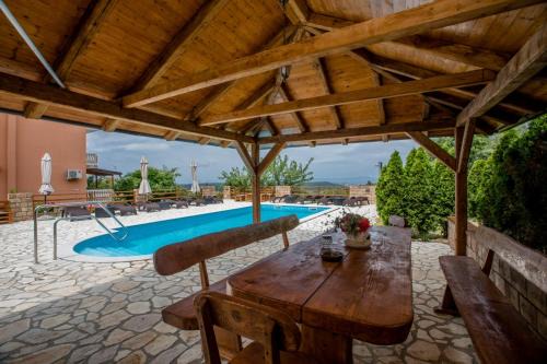 Mundanije Apartment | Apartment in Mundanije with Seaview, Terrace, Air condition, WIFI (3748-2)