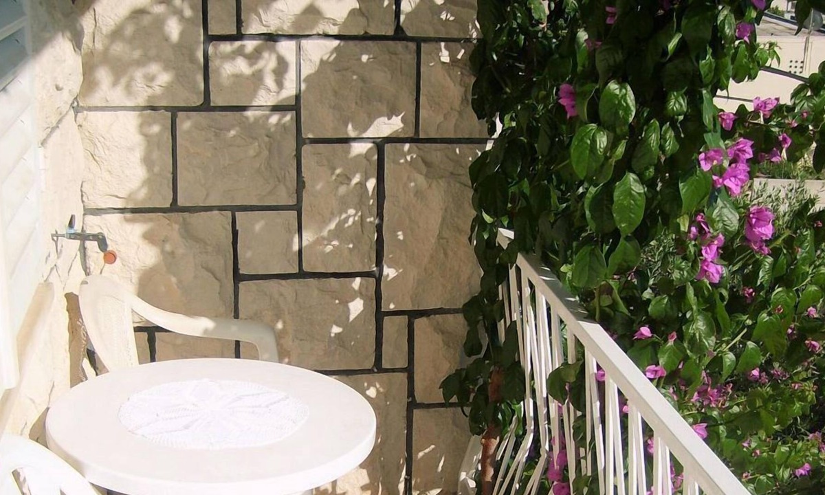 Borak Apartment | Apartment Ivan - with parking : A4(3) - Omis, Riviera Omis, Croatia