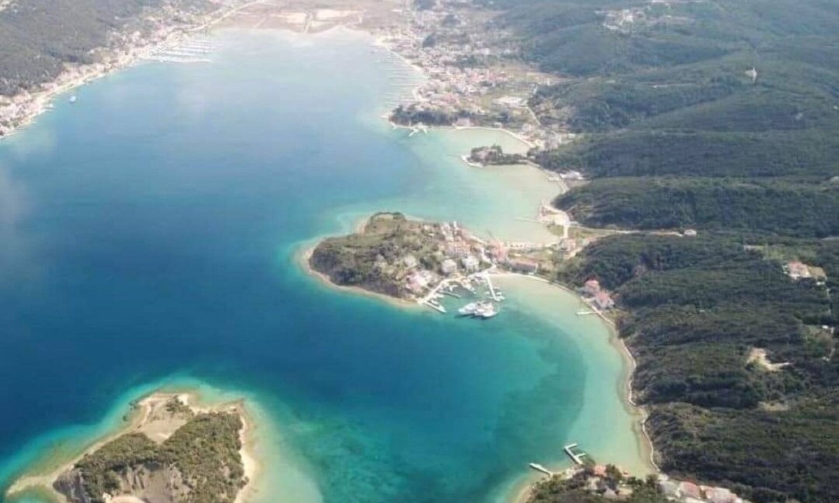Supetarska Draga Apartment | Apartment Mig - with beautiful garden: A1(2+1) - Supetarska Draga, Island Rab, Croatia