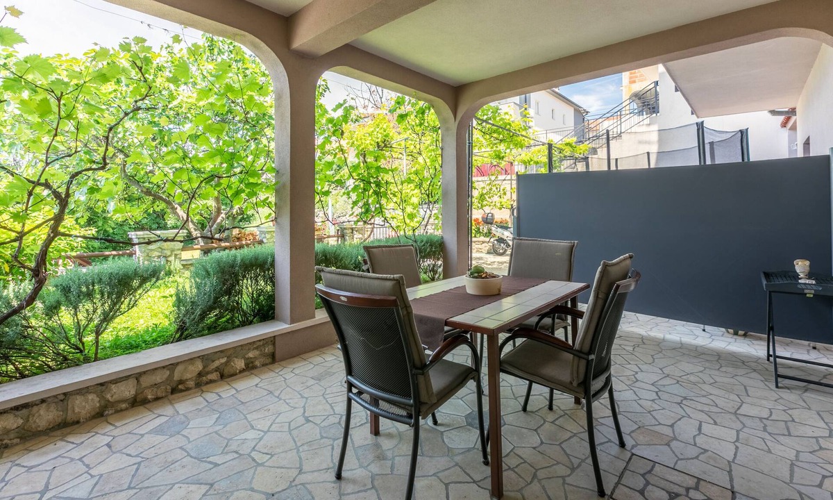 Crikvenica Apartment | Apartment Milojka (60791-A2) - Crikvenica