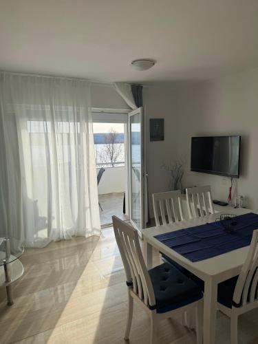 Dinjiska Apartment | Apartment Perla