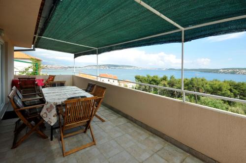 Seget Donji Apartment | Apartment Sandra