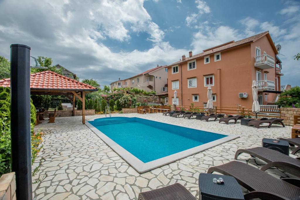 Mundanije Apartment | Apartments Šćerbe 3103