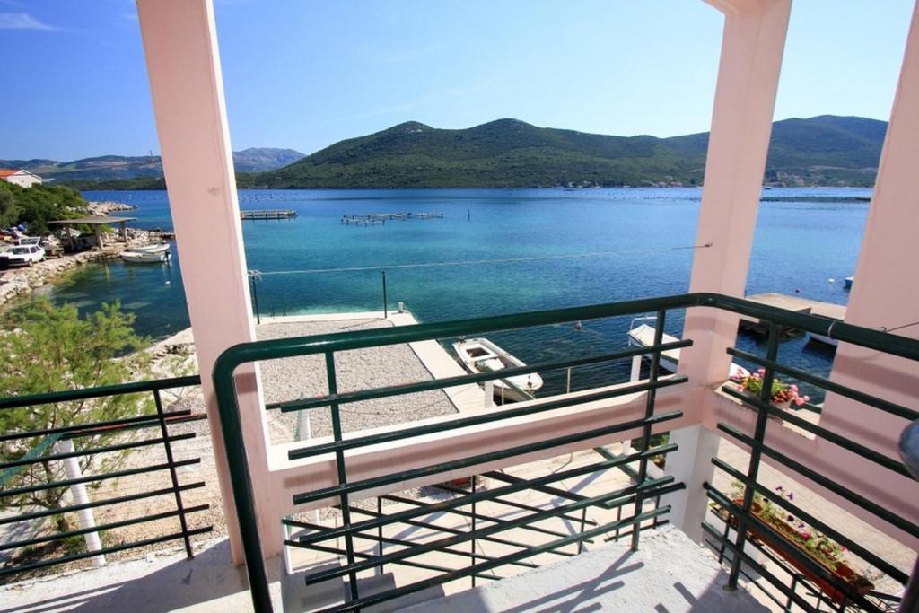 Putnikovic Apartment | Apartments Žuronja