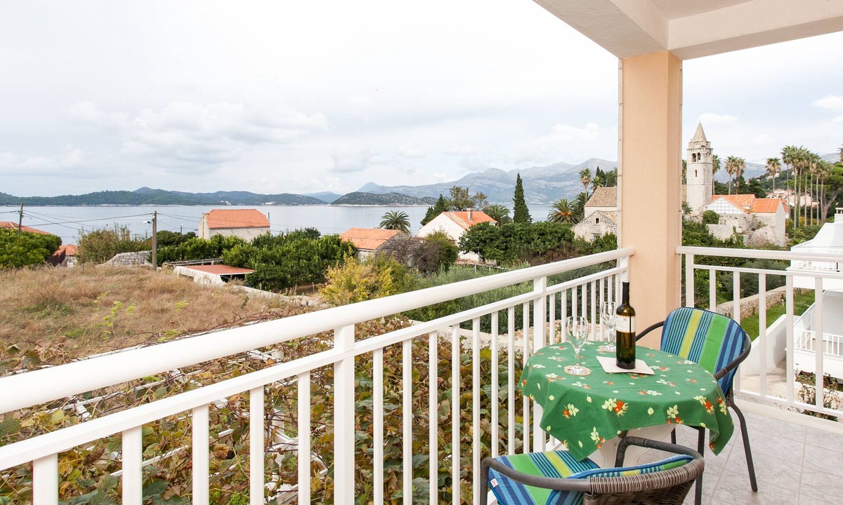 Lopud Island Apartment | Apartments Ana Lopud - One-Bedroom Apartment with Balcony and Sea View - 3 (1 floor)