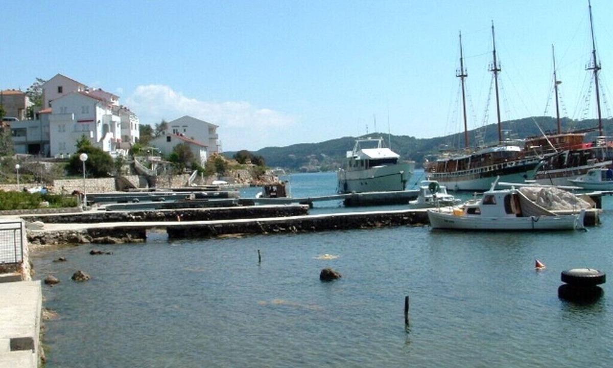 Supetarska Draga Apartment | Apartments and rooms Bruna, (15596), Rab, hr