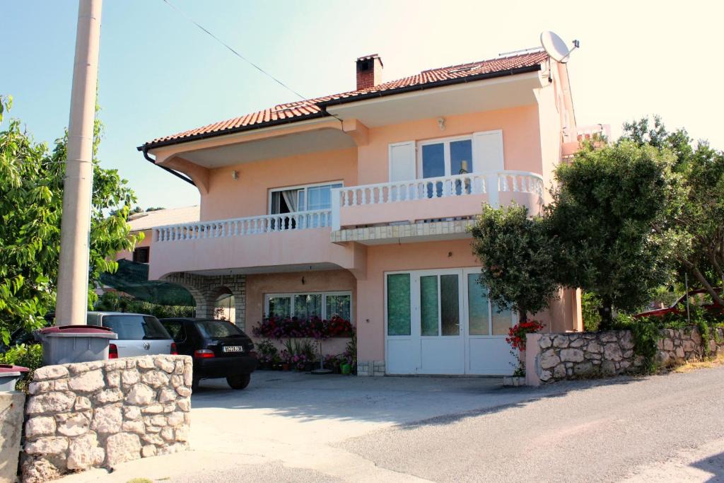Barbat na Rabu Apartment | Apartments by the sea Barbat, Rab - 5005