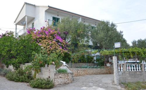 Poljica Apartment | Apartments by the sea Poljica, Trogir - 12653