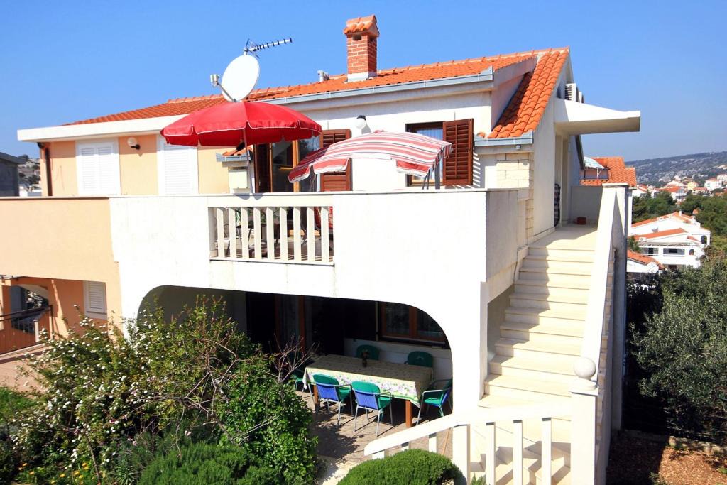 Sevid Apartment | Apartments by the sea Sevid, Trogir - 9468