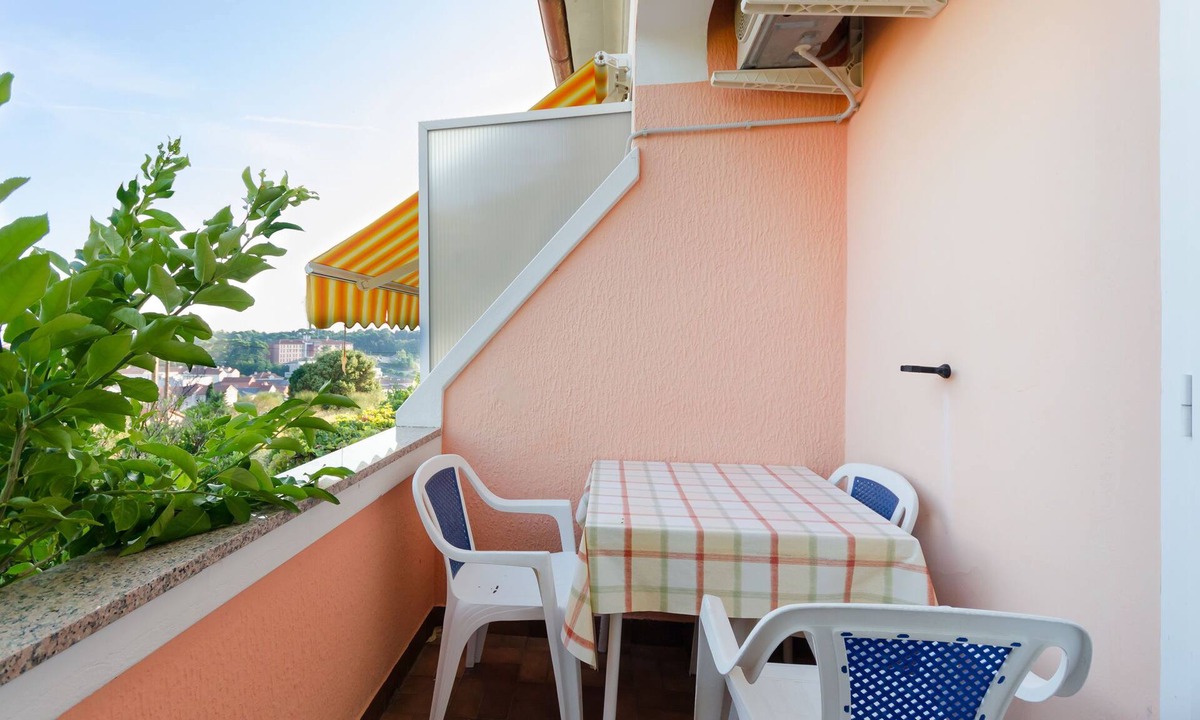 Palit Apartment | Apartments Darko (68601-A4) - Palit - island Rab
