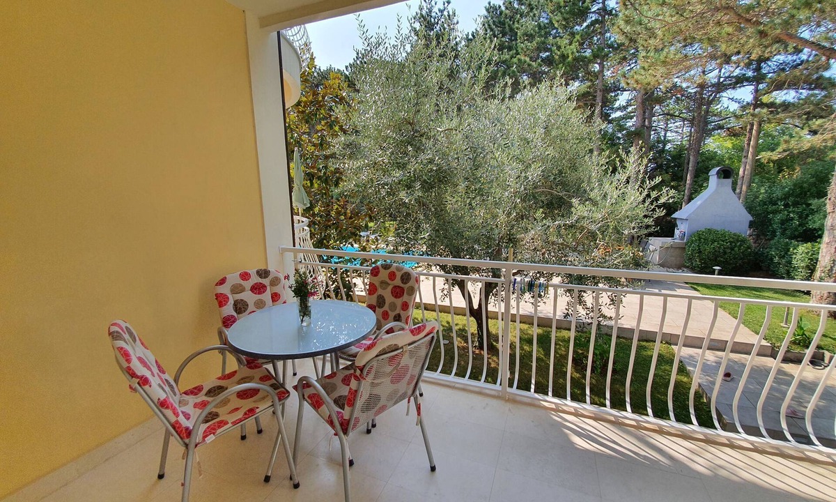 Jadranovo Apartment | Apartments Villa Anne (81411-A3) - Jadranovo (Crikvenica)