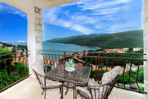 Rabac House | Apartments Marina