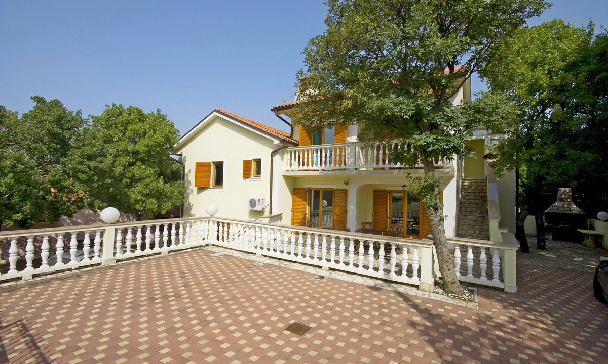 Povile Apartment | Apartments Marinko, (16458), Povile, hr