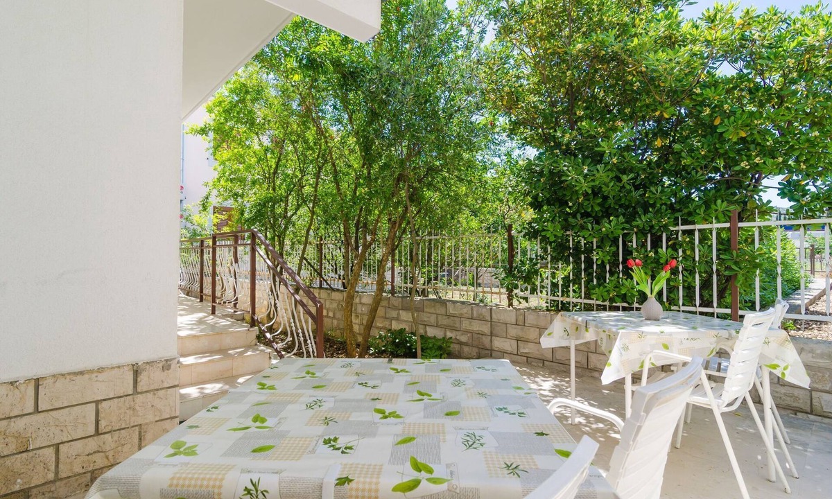 Kupari Apartment | Apartments & Rooms Barišić - Superior Studio Apartment with Balcony and Garden View (G2-7)