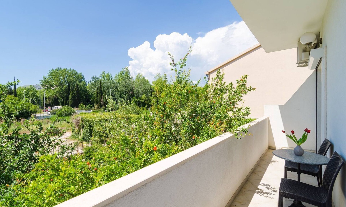 Kupari Apartment | Apartments & Rooms Barišić - Studio Apartment with Balcony and Garden View (First Floor)-APT 9