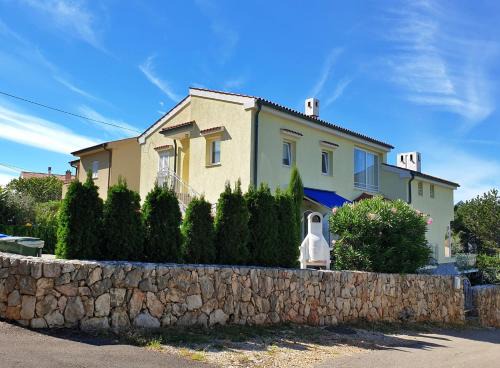 Silo House | Apartments Savic