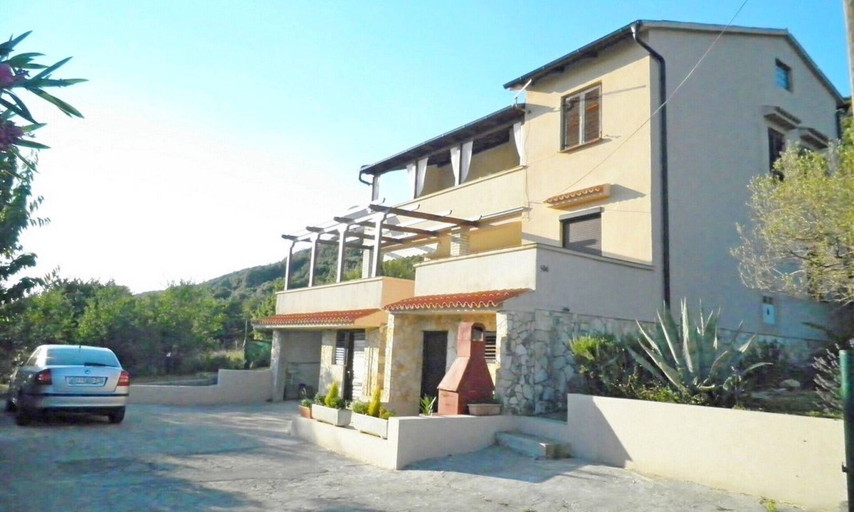 Supetarska Draga Apartment | Apartments Vesna, (14685), Supetarska Draga, hr
