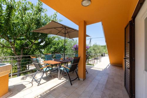Marsici Apartment | Apartments Viky with pool