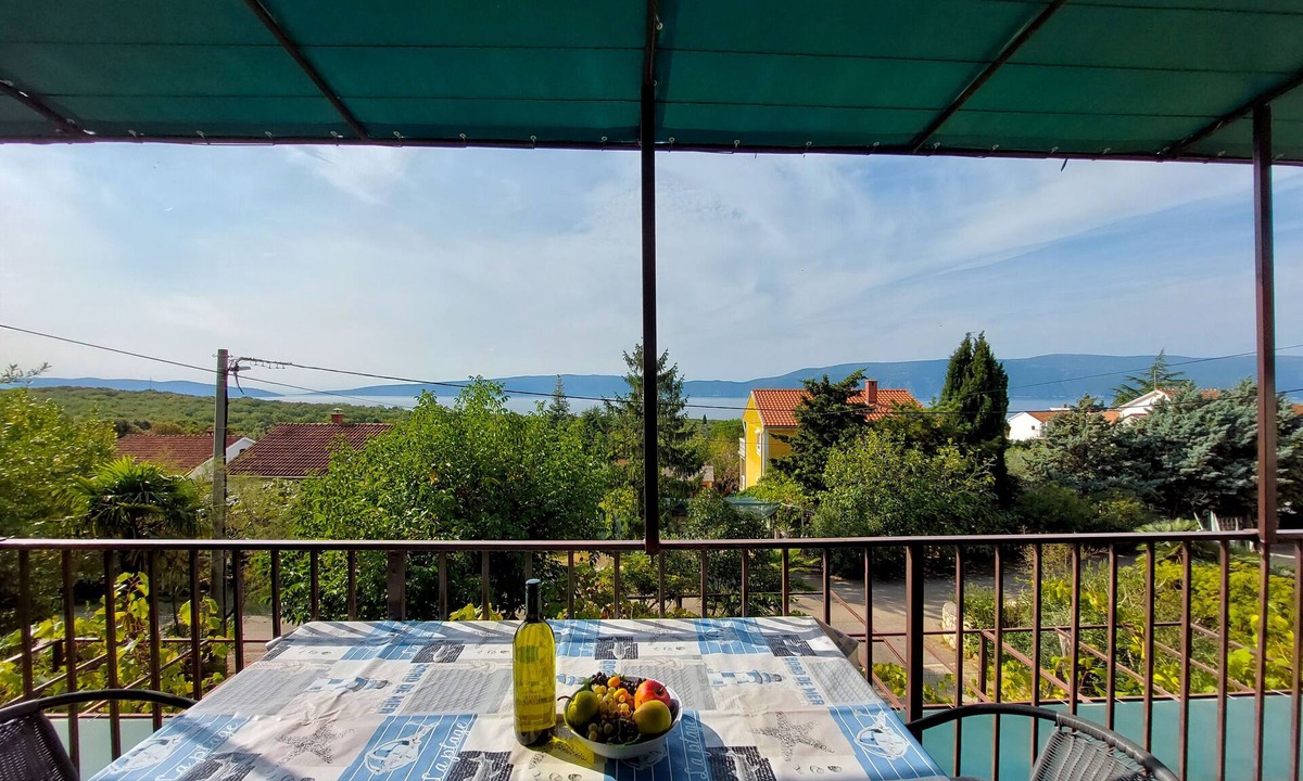 Krk Apartment | Apartments Vilim (60101-A2) - Pinezici