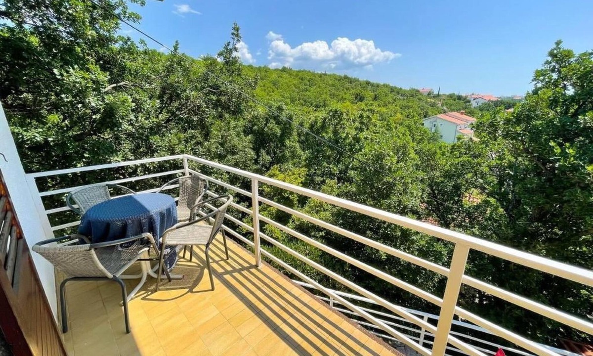 Smrika Apartment | Appartement in Šmrika mit Terrasse und Grill by Interhome